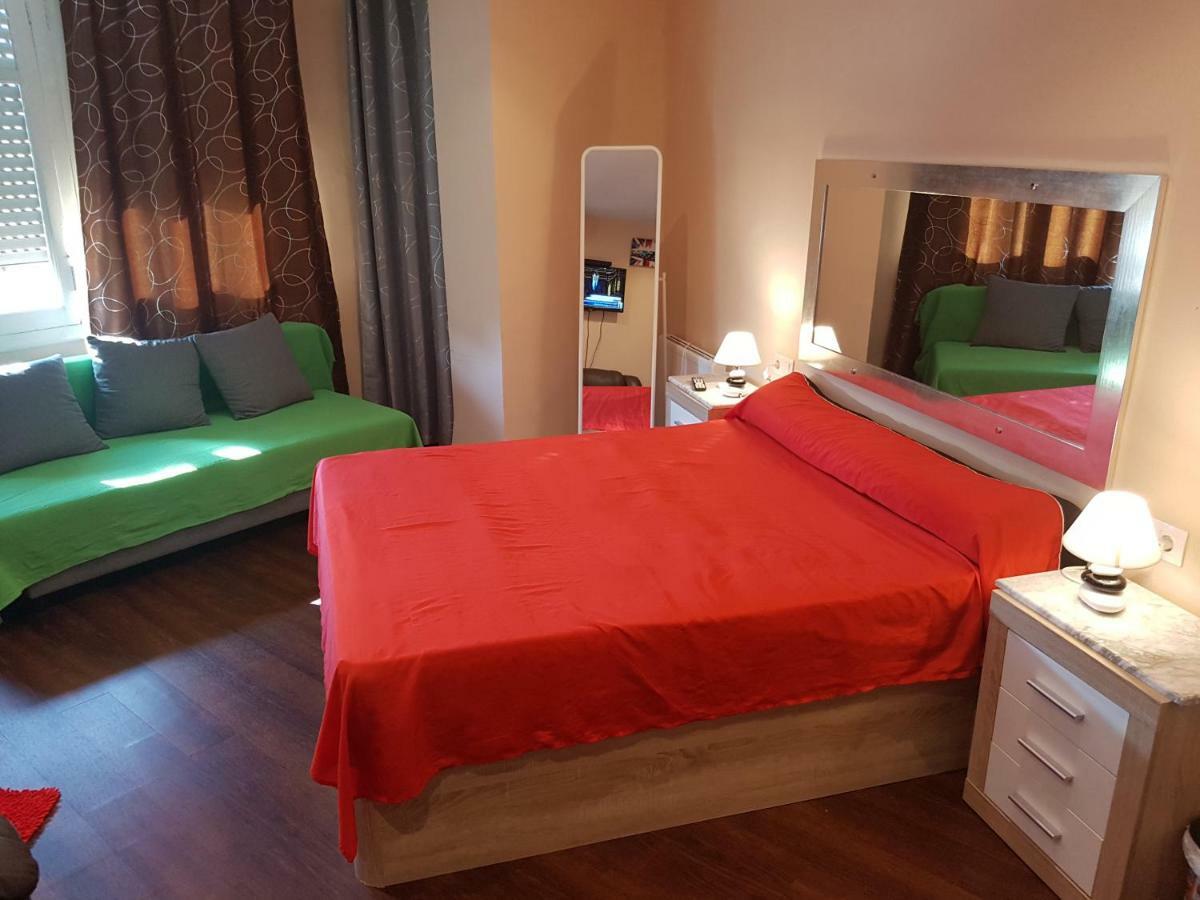Habitacion Cerca Del Centro Valencia Bagian luar foto